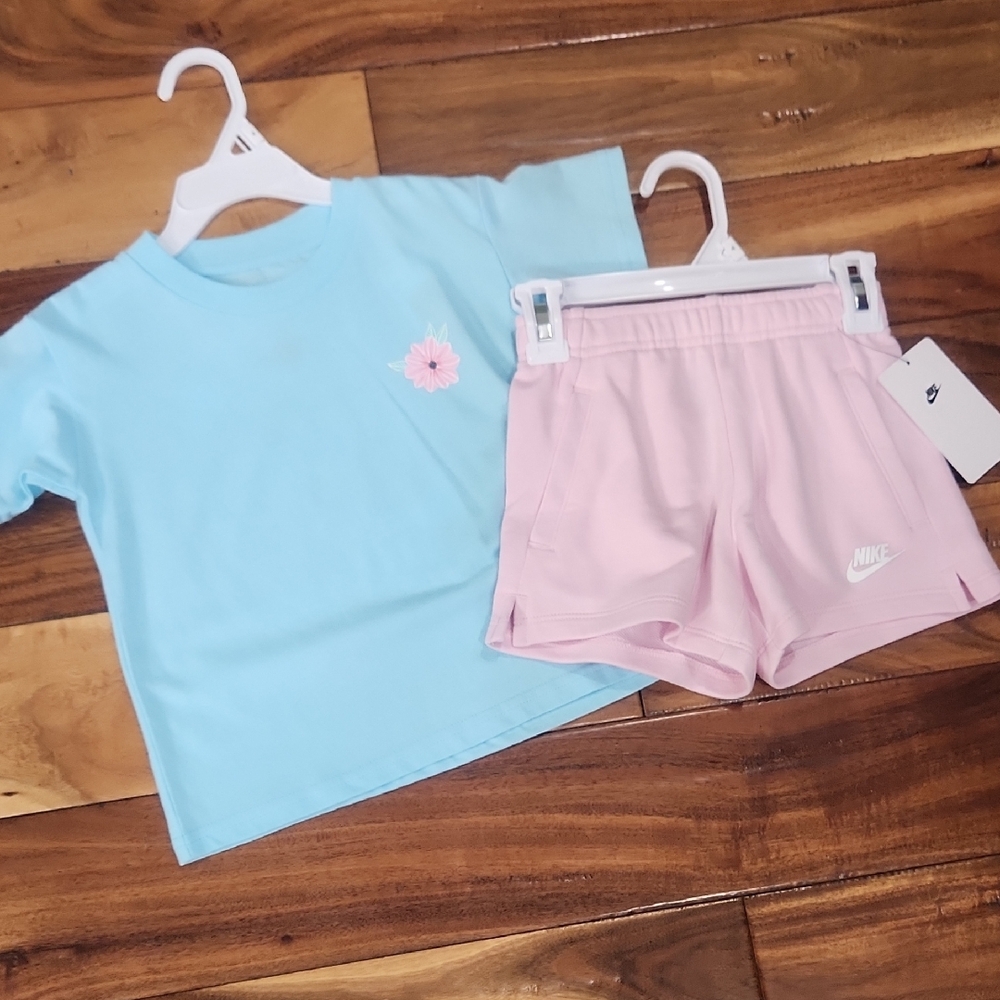 Nike Light Blue Tee and Soft Pink Shorts Set - Picture 1 of 4